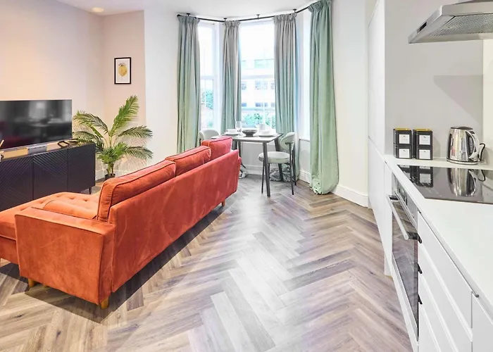 Host & Stay - Upton House